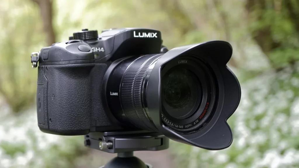 LUMIX DMC-GH4