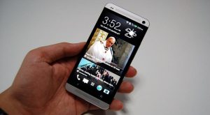 عيوب htc one m7