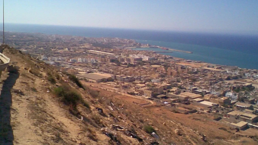 طبيعة مقاطعة درنة الجغرافية