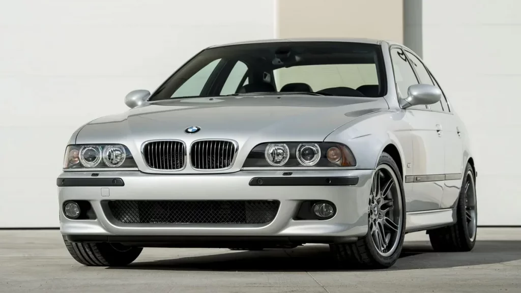 مواصفات bmw e39 2 تصميم سيارة bmw e39 الأول