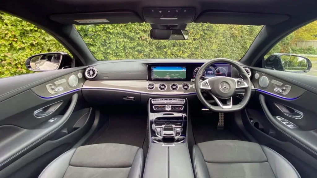 سيارة مرسيدس 2018 E-Class 5 مرسيدس E-Class 2018 من الداخل