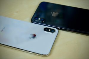 مواصفات ايفون 10