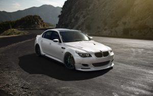 سيارة BMW e60