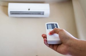 هل ضعف الكهرباء يؤثر على التكييف