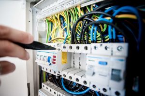 توزيع الكهرباء داخل المنزل