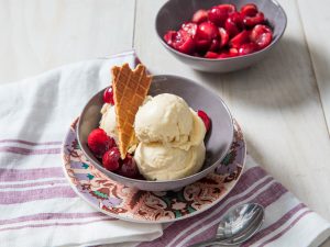 طريقة عمل آيس كريم الزبادي