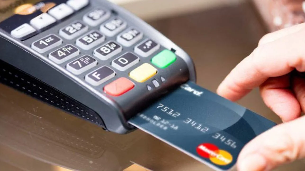 قارن بطاقات الائتمان Credit Cards في الكويت