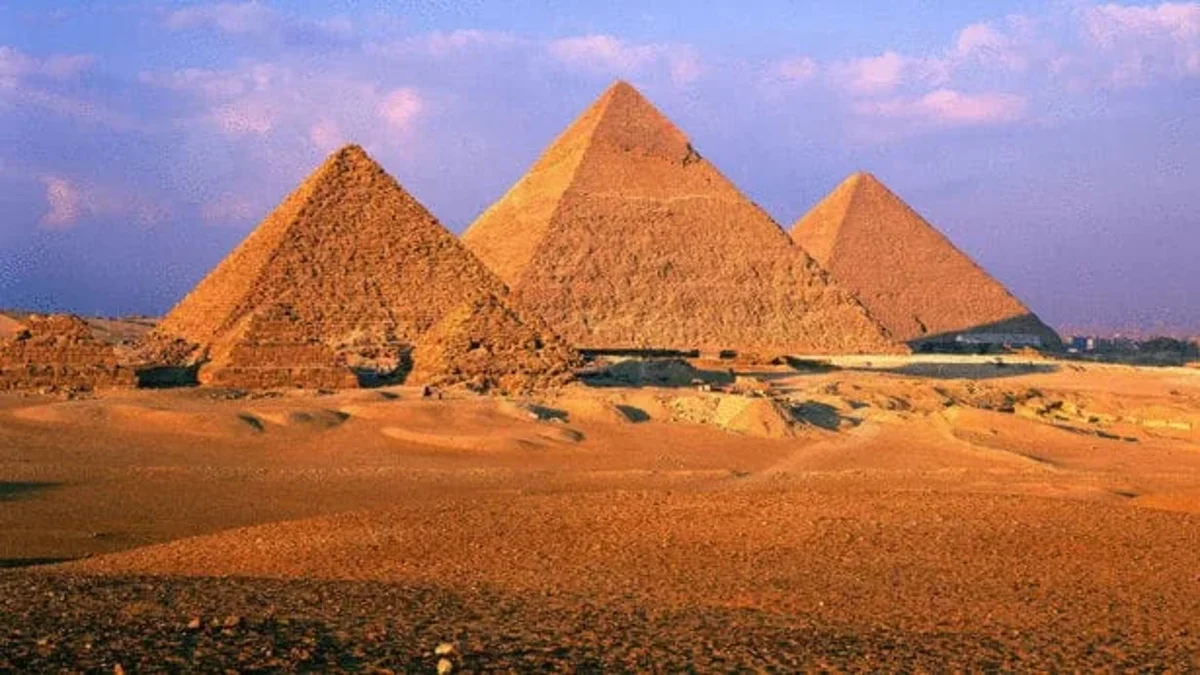 أهرامات الجيزة