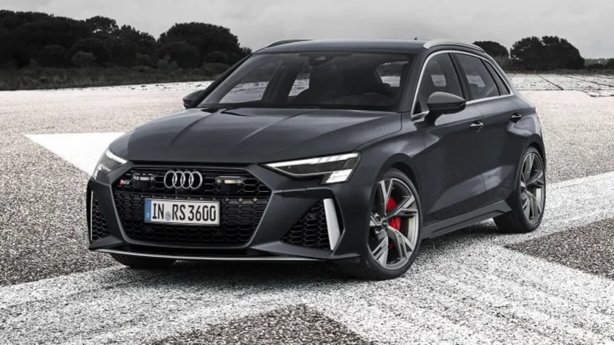 مواصفات وعيوب واسعار أودي RS3 2021