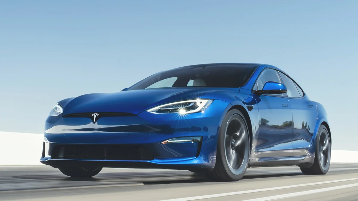 أبرز سيارات Tesla