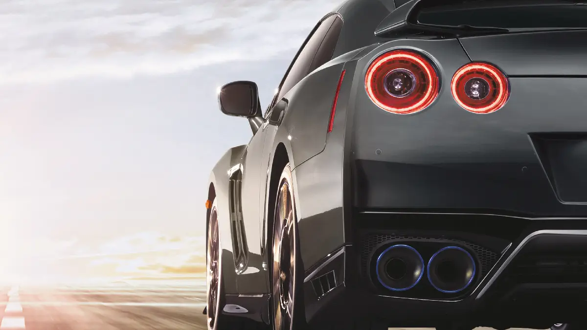 مراجعة شاملة لمواصفات سيارات نيسان GT-R