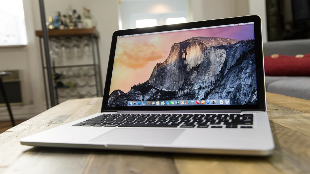 تعرف على أفضل أجهزة كمبيوتر ماك بوك 3 كمبيوتر MackBook 2015