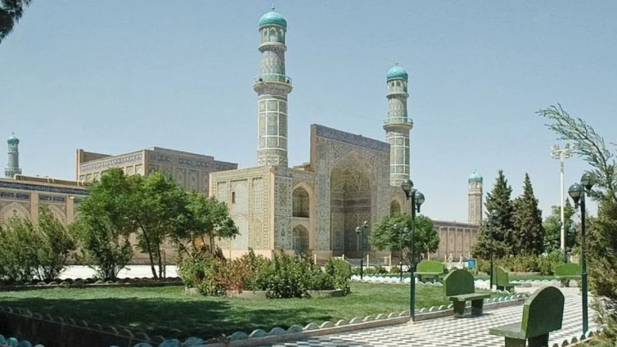 إيران في أسطر 9 مدينة خراسان