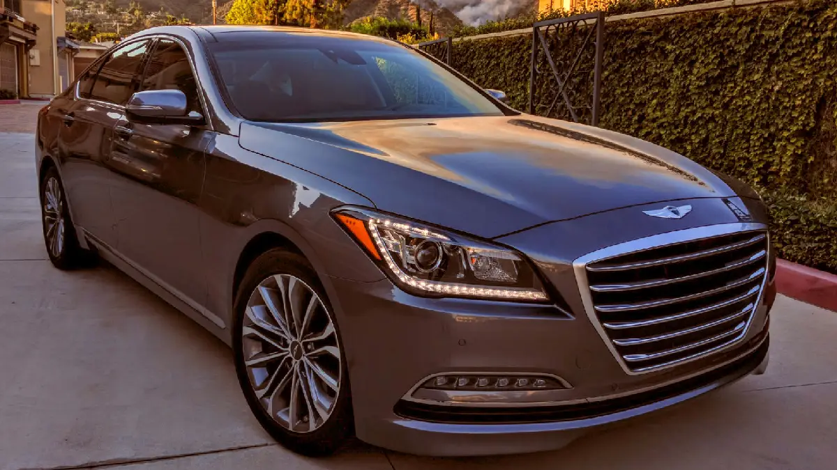 مراجعة شاملة لمواصفات هيونداي جينيسيس 5 مواصفات سيارة هيونداي جينيسيس 2016