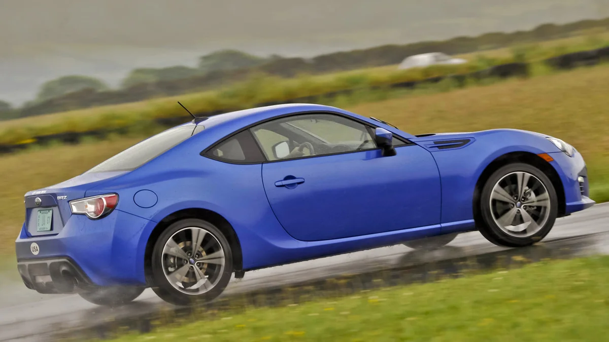 سوبارو BRZ 2014