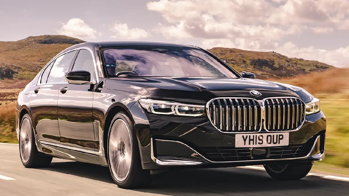 مواصفات سيارات BMW الفئة السابعة 4 سيارة BMW الفئة السابعة 2018