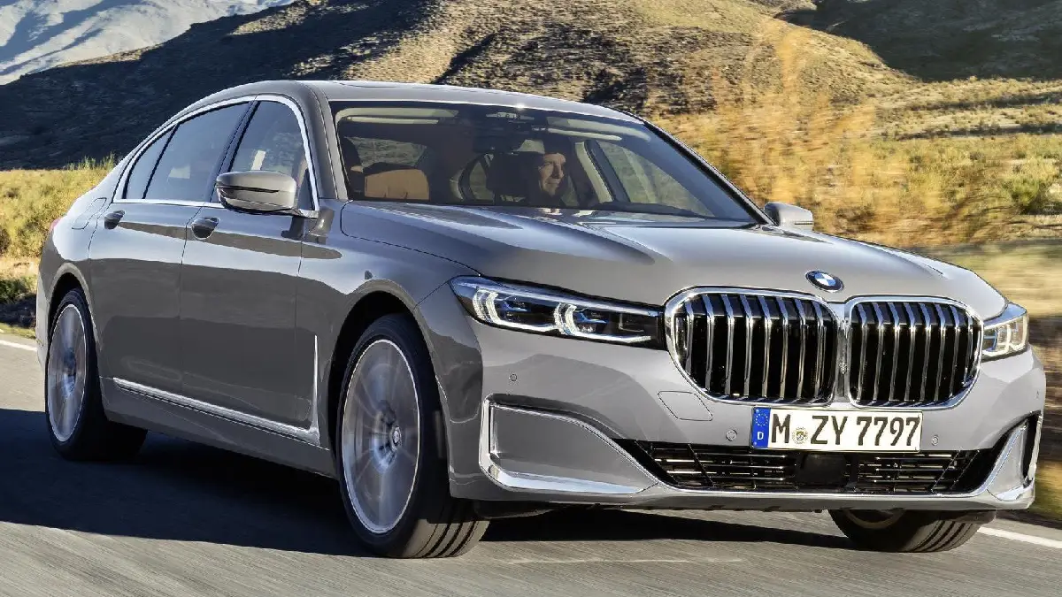 مواصفات سيارات BMW الفئة السابعة