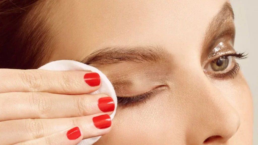 أنواع مزيل المكياج