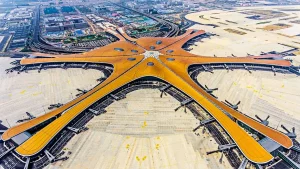تعرف على أكبر مطار بالعالم