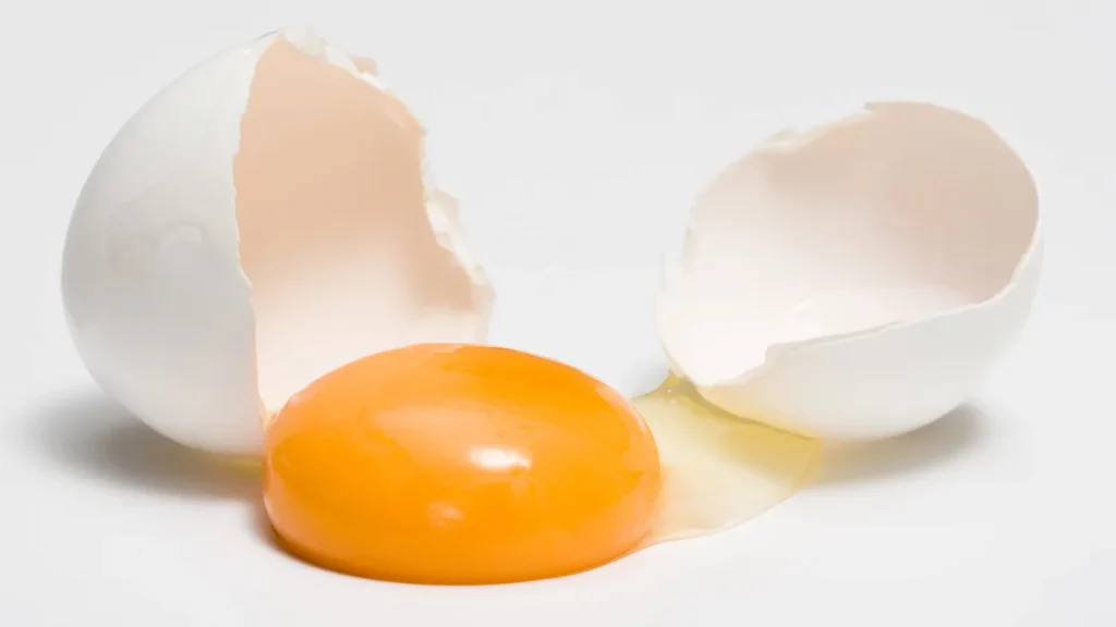 تفسير حلم سقوط البيض