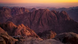 جبل الطور موقعه وقصته الكاملة
