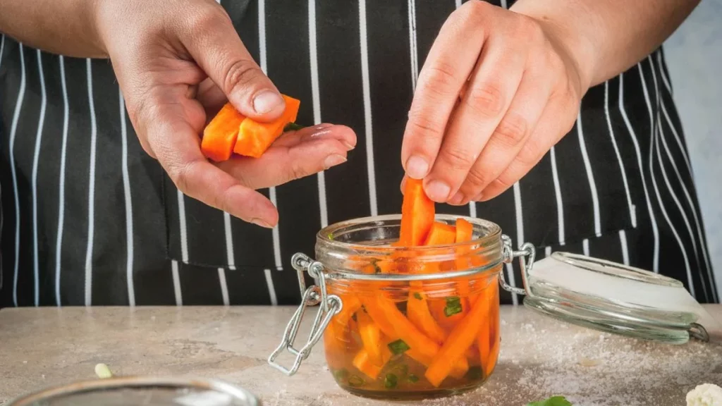 طريقة تخليل الجزر مثل المحلات