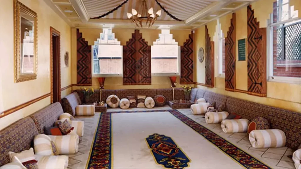 مجالس عربية أرضية
