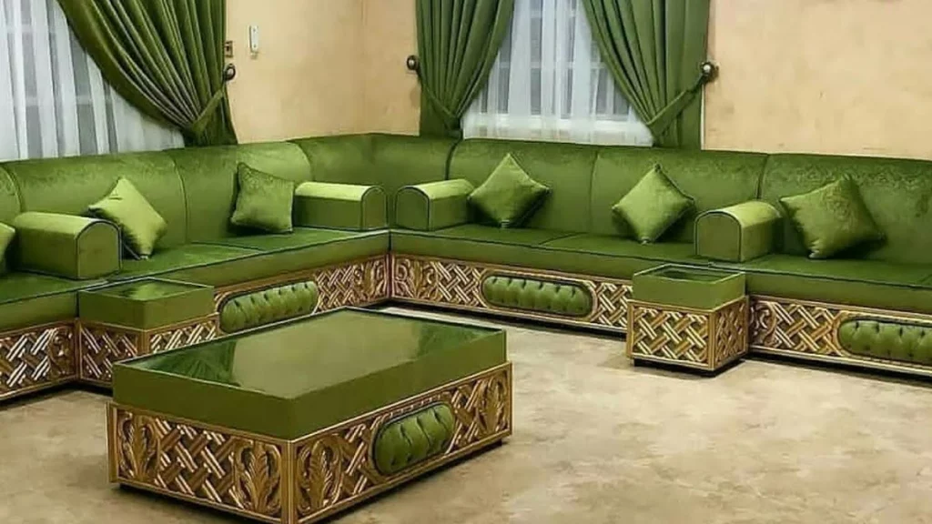 مجالس عربية مرتفعة