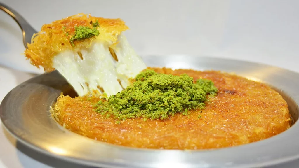 الكنافة بجبن القشقوان