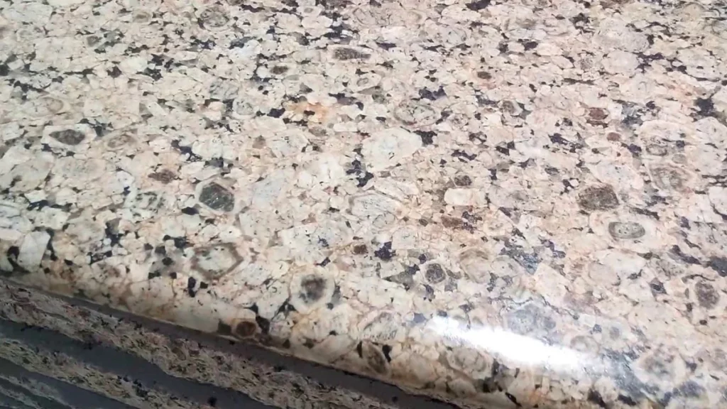 دليل شامل عن الجرانيت للمطبخ 7 جرانيت فيردى غزال