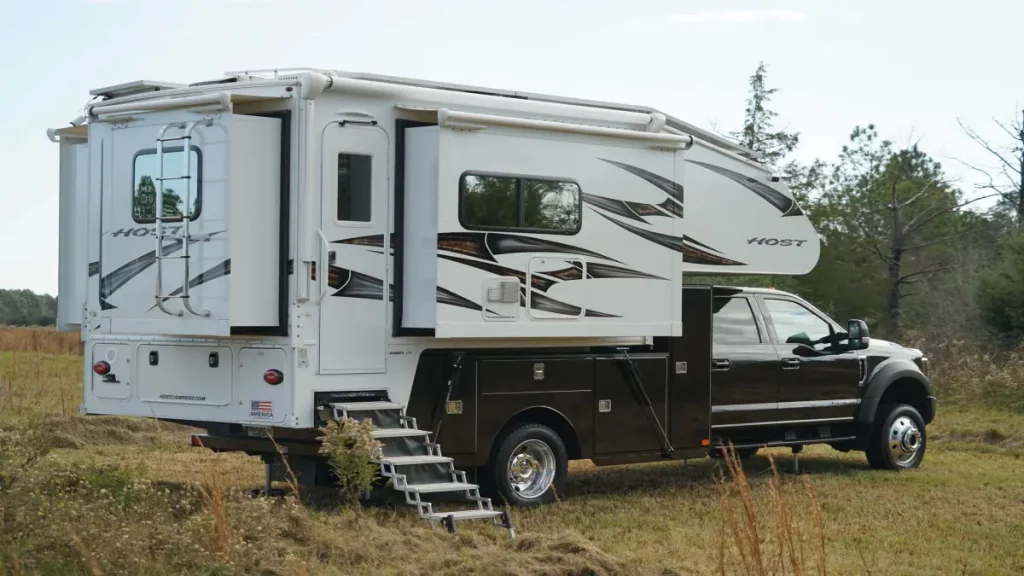 دليلك الشامل عن الكرفان 9 كرفان Truck Camper