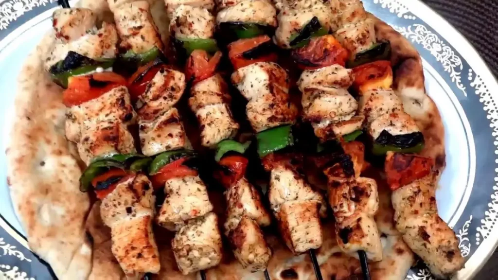 طريقة عمل تتبيلة الشيش طاووق خطوة بخطوة 2