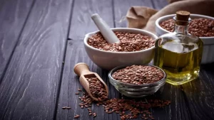 دليلك الشامل عن فوائد بذر الكتان مع الأضرار
