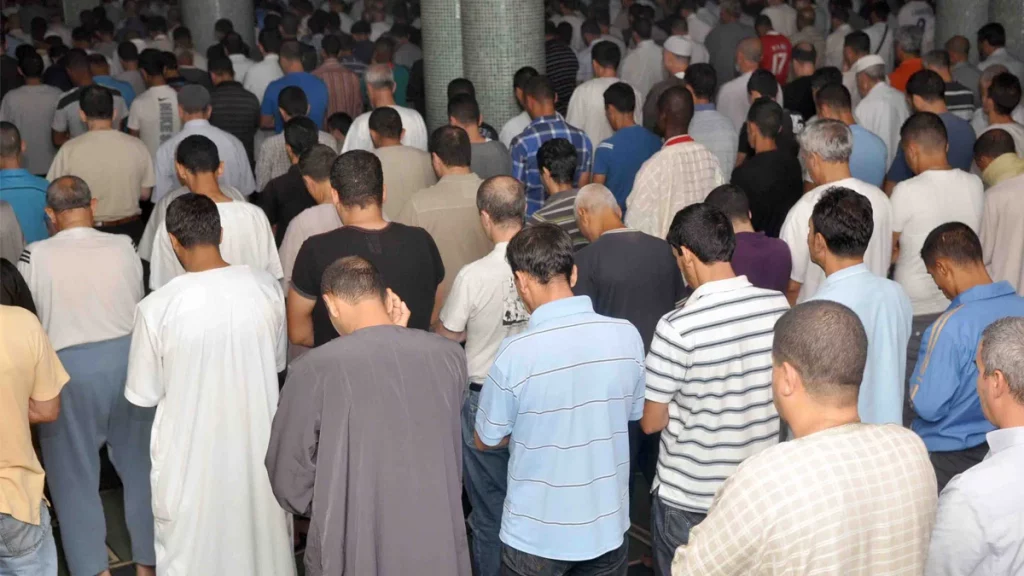وقت صلاة التراويح - متى تبدأ صلاة التراويح؟ 3 صلاة التراويح في عهد عمر