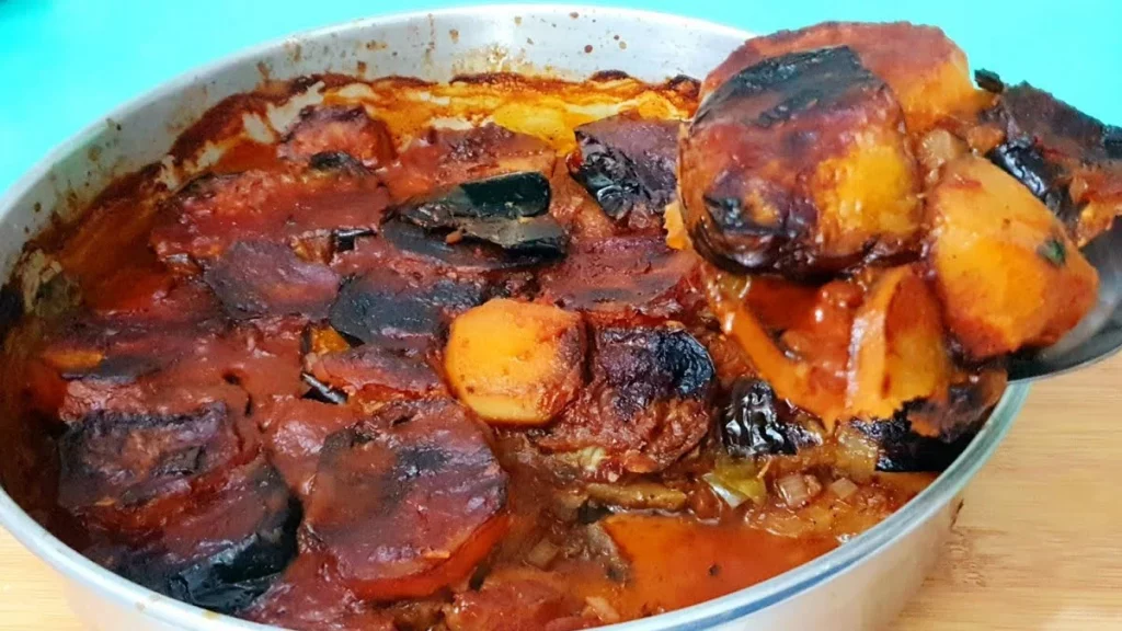 طريقة عمل تبسي الباذنجان العراقي خطوة بخطوة 5 طريقة عمل تبسي الباذنجان باللحم المفروم