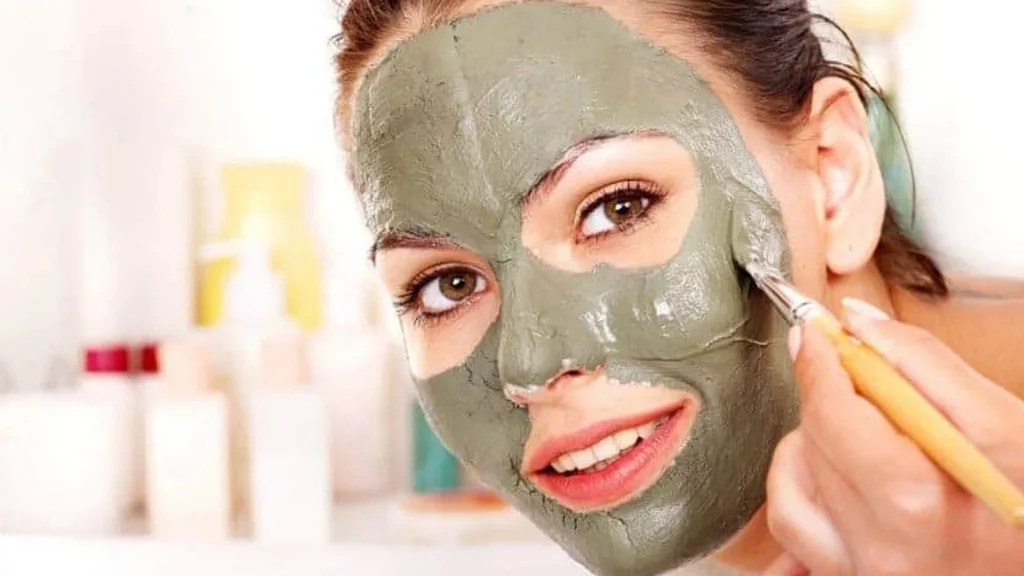 تعرّف على زيت شجرة الشاي وفوائده المذهلة 8 ماسكات زيت شجرة الشاي