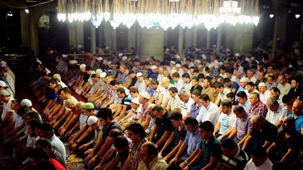 وقت صلاة التراويح - متى تبدأ صلاة التراويح؟ 2 متى تم تشريع صلاة التراويح؟