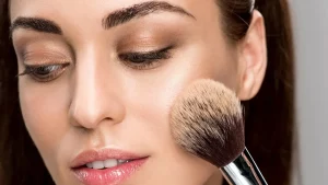 أنواع البرونزر بودرة التسمير وطريقة استخدامه