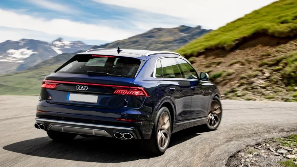 أشهر أنواع السيارات الفارهة 4 أودي