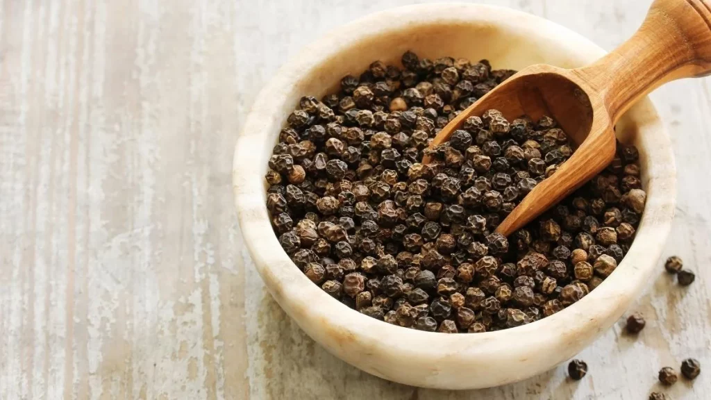 كل ما تحتاج معرفته عن الفلفل الأسود 2 الفلفل الأسود