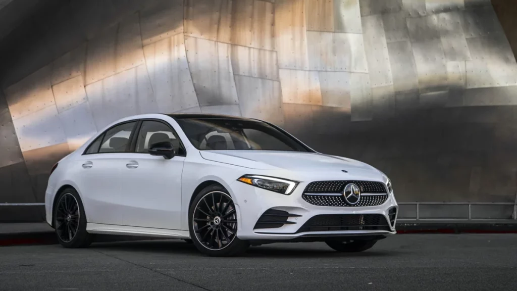 أشهر أنواع السيارات الفارهة 3 مرسيدس بنز