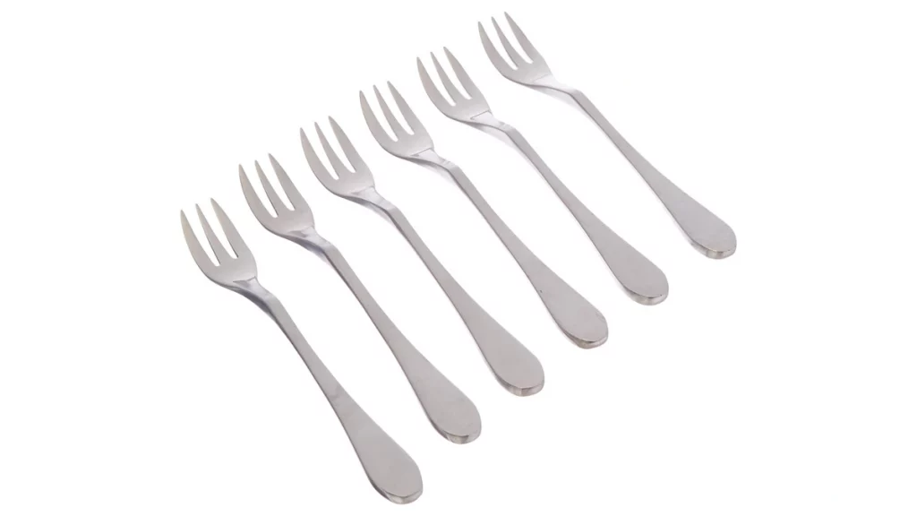 دليل شامل عن شوك الطعام 8 شوكة الكوكتيل Cocktail Fork