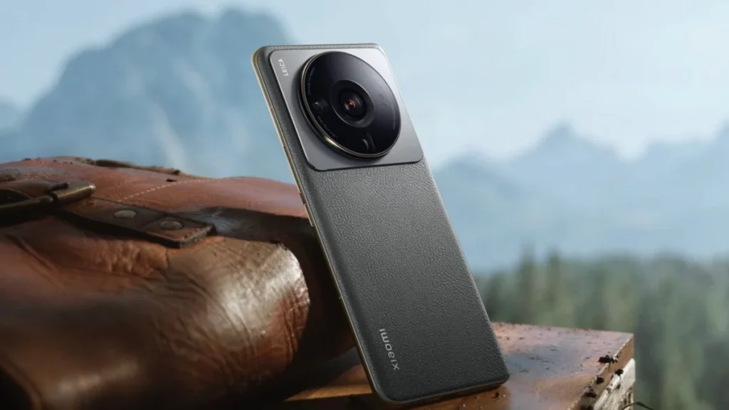 كل ما تريد معرفته عن هاتف Xiaomi 12S Ultra أفضل هواتف شركة شاومي 5 التخزين والذاكرة العشوائية في Xiaomi 12S Ultra