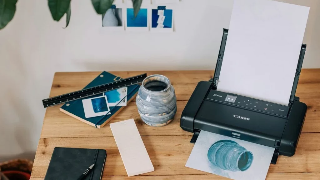 أفضل 6 أنواع طابعات في العراق لعام 2022 5 طابعة CANON PIXMA TR 150 طابعة محمولة صغيرة الحجم