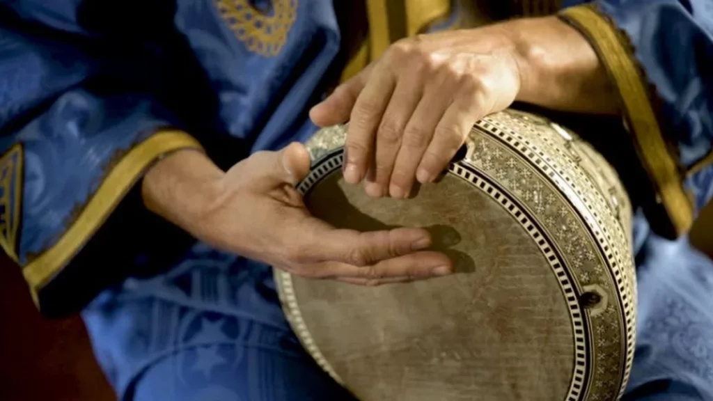 دليل العزف على الطبول للمبتدئين بـ 3 خطوات 5 الطبول العربية