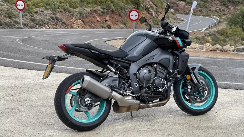 دراجات ياماها Hyper Naked