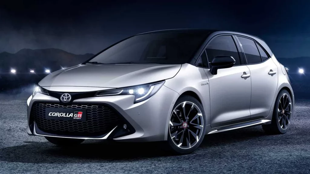 أفضل سيارة اقتصادية في العراق لعام 2023 6 سيارة تويوتا كورولا Toyota Corolla 2021