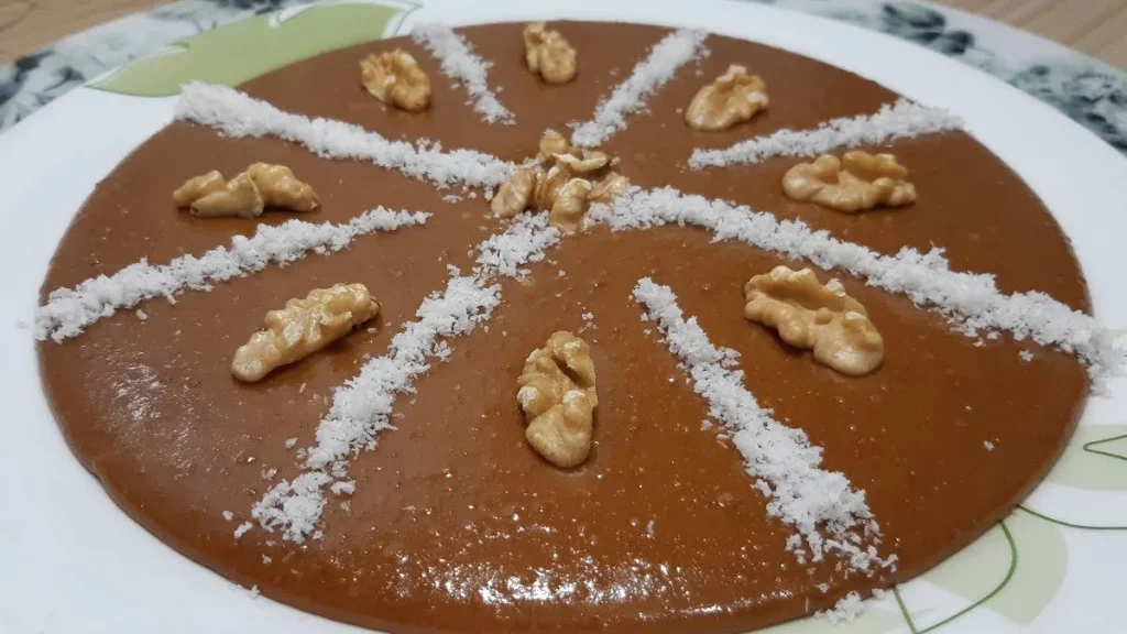 طريقة عمل الحلاوة جكليتية عراقية 2 طريقة عمل الحلاوة جكليتية عراقية سهلة وسريعة