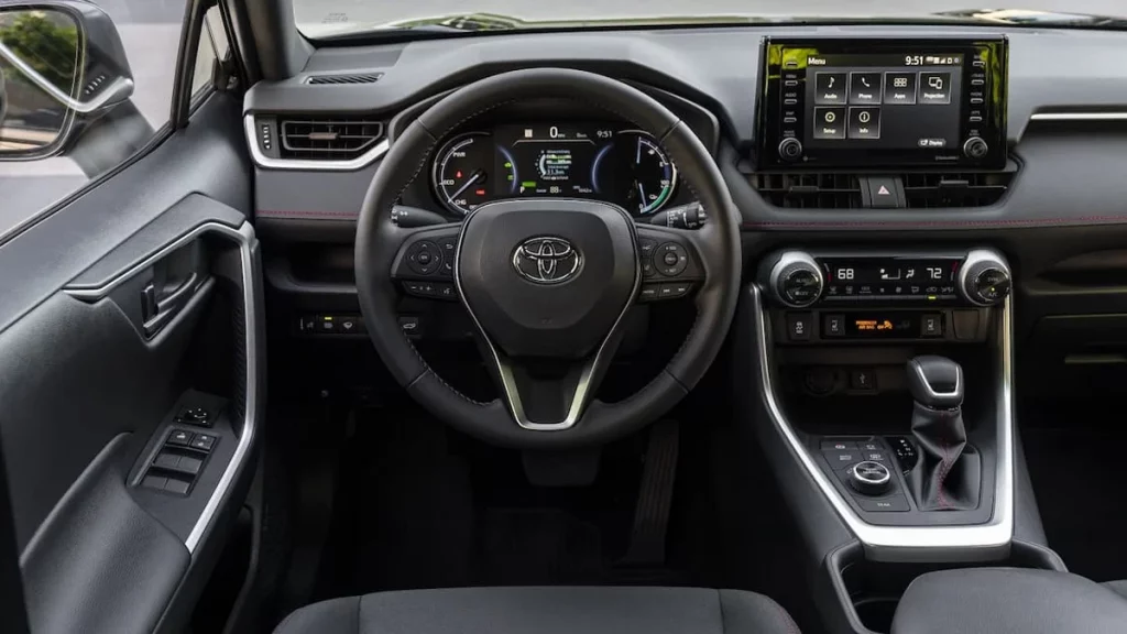 مواصفات وسعر تويوتا راف 4 2023 3 مقصورة تويوتا راف 4 2023