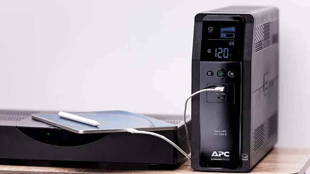 أفضل أنواع UPS في العراق 9 APC Back-UPS Pro 1500VA 10-outlet Uninterruptible Power Supply